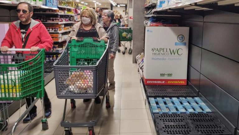 Lee más sobre el artículo Supermercados, colas y estanterías vacías | Efecto del Coronavirus