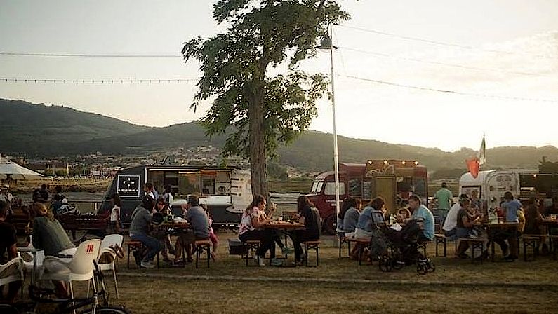 Lee más sobre el artículo Rilla na Rúa 2020 | Festival de food trucks en Ramallosa