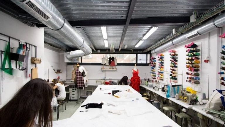 Lee más sobre el artículo Pin Factory | Centro de formación en Diseño y Moda en Vigo
