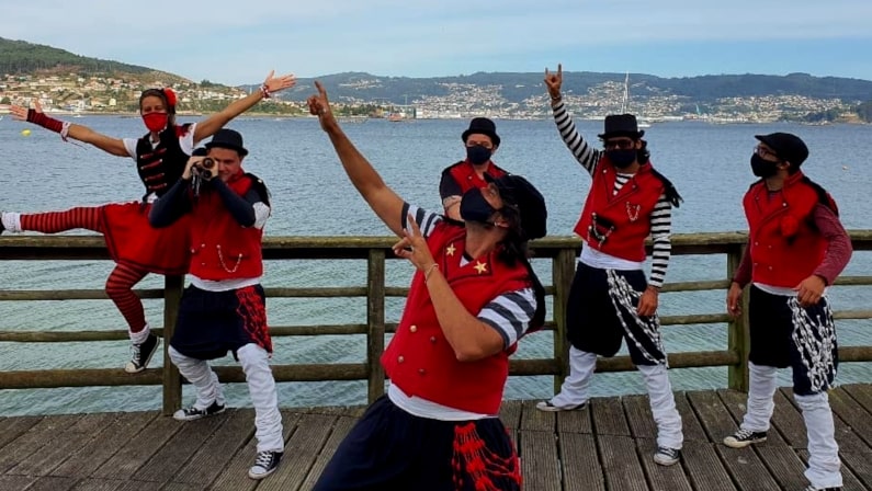 Lee más sobre el artículo Úxia Lambona e a Banda Molona | Vigo Comercio
