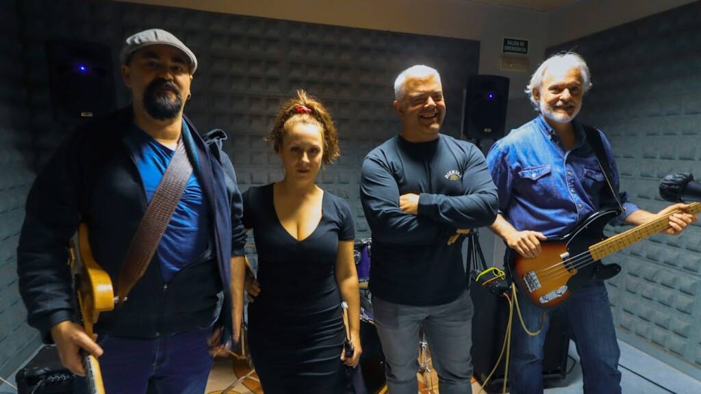 Lee más sobre el artículo Ultrafónicos Band | Concierto en Vigo