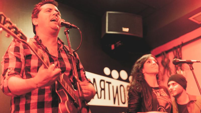 Vigoplan | Pop Rock & Cafe Con Leche Concierto Baiona