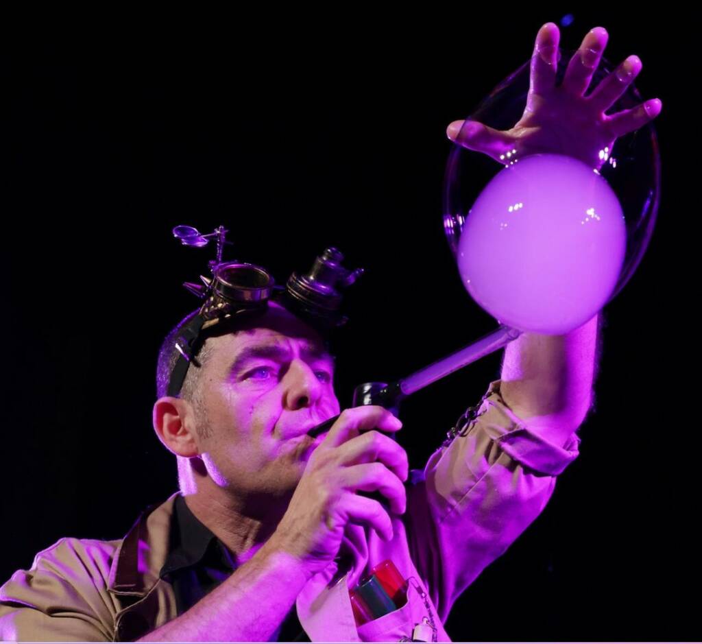 Vigoplan | Cia Melabuffa “el Profesor Bromera” En Vigo