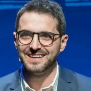 Vigoplan | David Domínguez El Raro De Los 90s