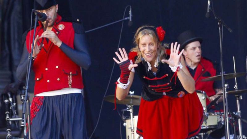 Vigoplan | Uxia Lambona Y La Banda Molona Fiesta De La Coca 2026 Redondela 4 De Junio