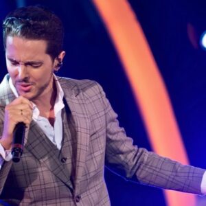 Vigoplan | Antonio Barros Cantante Concierto Sabarís